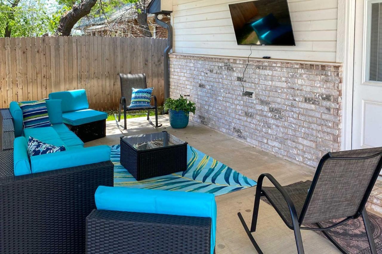 Holiday home Modern Okc Retreat Half-mile To Plaza District!